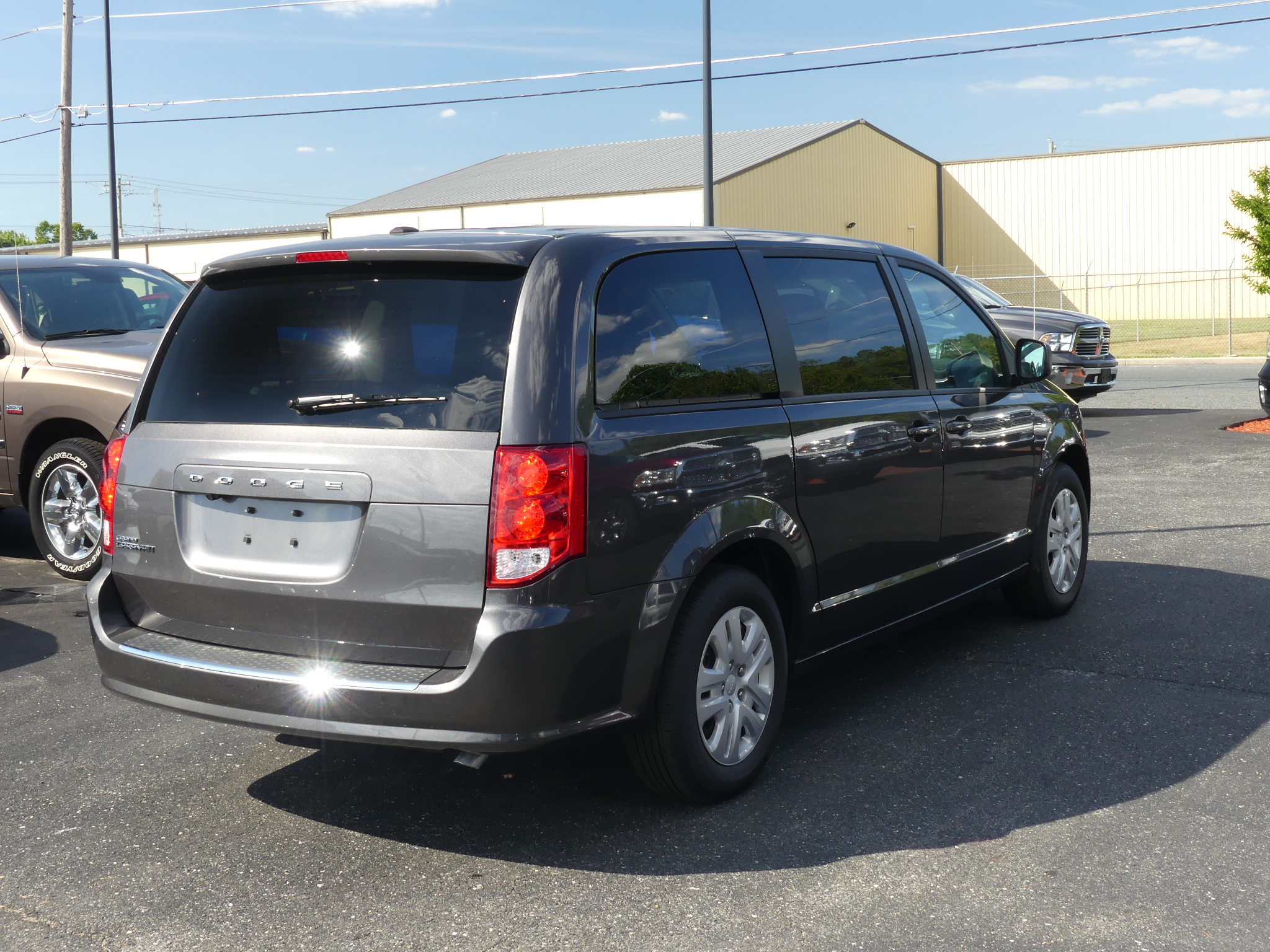 Dodge caravan 2018